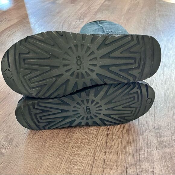 UGG Black Shearling Boots Tall suede size 7 - Picture 7 of 7